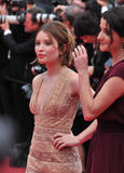 th_32641_EmilyBrowning_sleeping_beauty_premiere_at_cannes_038_122_113lo.jpg