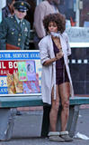th_89969_Halle_Berry_filming_the_last_scene_of_her_new_movie_Frankie_and_Alice_01_122_129lo.jpg