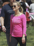 th_21709_Celebutopia-Reese_Witherspoon_at_Avon_Walk_for_Breast_Cancer_Cure_in_Washington-04_122_183lo.JPG