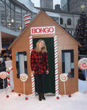 th_53366_an_so_ro_holiday_denim_recyclin