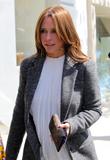 th_86080_celebrity_paradise.com_TheElder_JenniferLoveHewitt2011_03_22_goestolunchinHollywood12_122_473lo.jpg