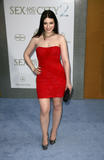 th_76427_celebrity_paradise.com_TheElder_MichelleTrachtenberg2010_05_24_SexAndTheCity2Premiere20_122_478lo.jpg