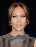 th_54498_celebrity_paradise.com_TheElder_JenniferLopez2010_03_18_ShoWest20108_122_514lo.jpg