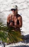 th_49656_Celebutopia-Britney_Spears_in_bikini_on_the_beach_in_the_Carribbean-07_122_80lo.jpg