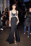 http://img230.imagevenue.com/loc220/th_97301_celeb-city.org_Rihanna_MuchMusic_Video_Awards_06-15-2008_13_123_220lo.jpg
