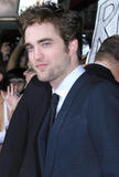 http://img230.imagevenue.com/loc569/th_61360_17_The_Twilight_Saga_New_Moon_Premiere_122_569lo.jpg