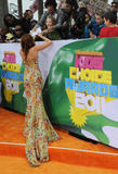 http://img230.imagevenue.com/loc594/th_23451_celebrity_paradise.com_TheElder_MileyCyrus46_122_594lo.jpg